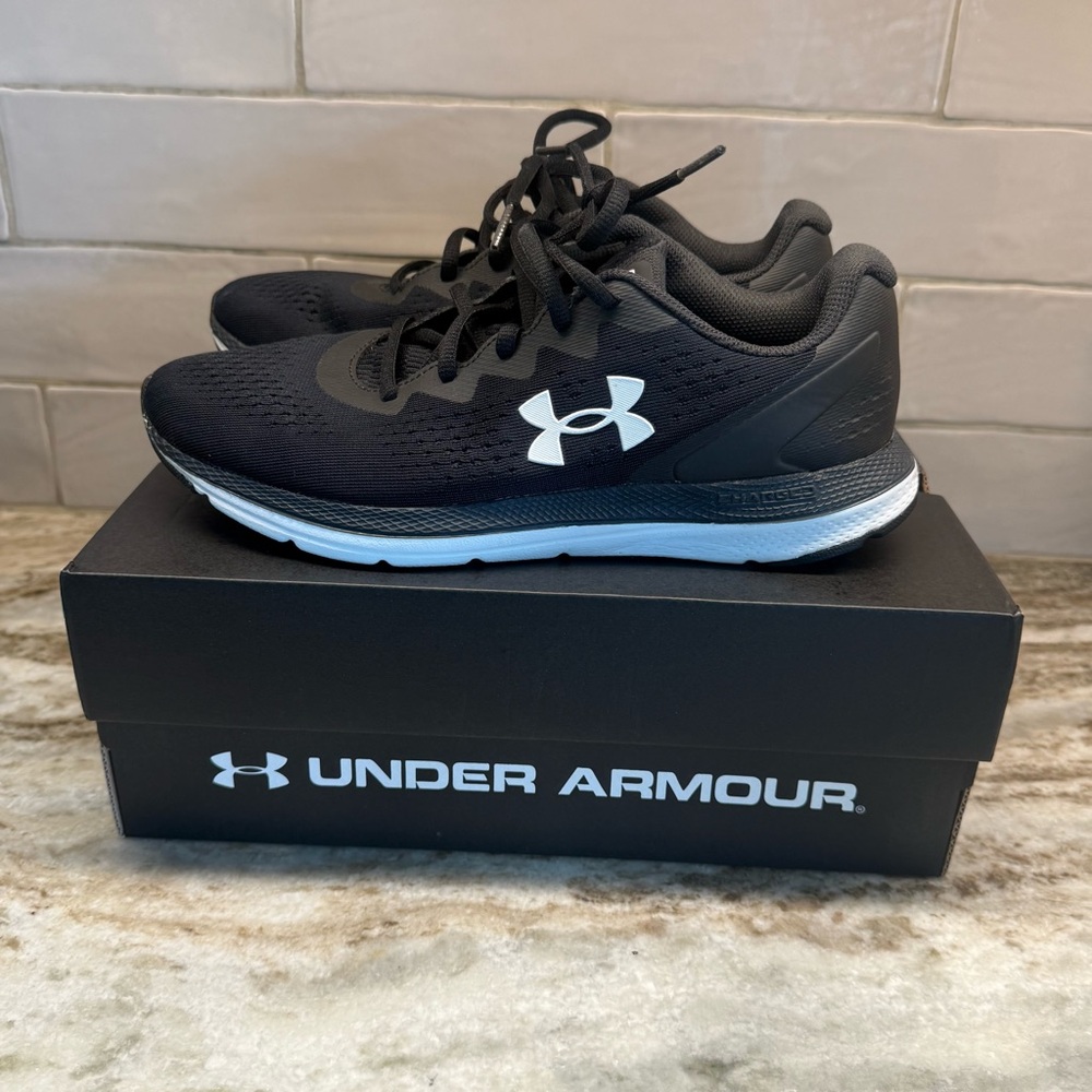 Under Armour Womens 8.5 Charged Impulse 2 Black Running Shoes 3024141-001 EUC